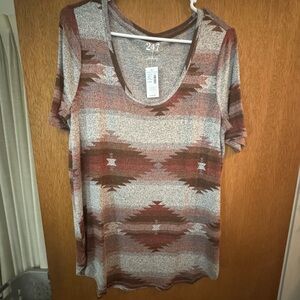 24/7 Women’s Aztec Scoop Neck Short Sleeve Top in Rust and Taupe
